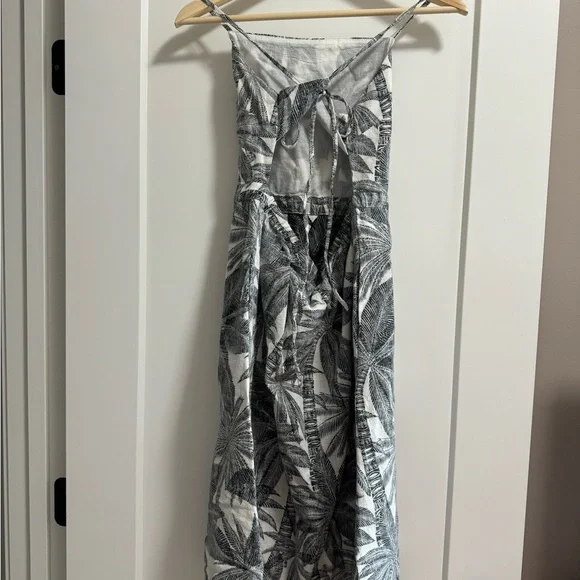 Marine Layer Strapless Dress with Palm Design - Picture 2 of 4